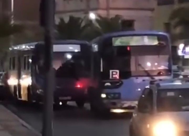 توقيف سائقي حافلتين قاما بمناورات خطيرة ومتهورة بوهران
