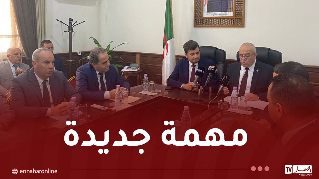 ياسين وليد يستلم مهامه كوزير للفلاحة