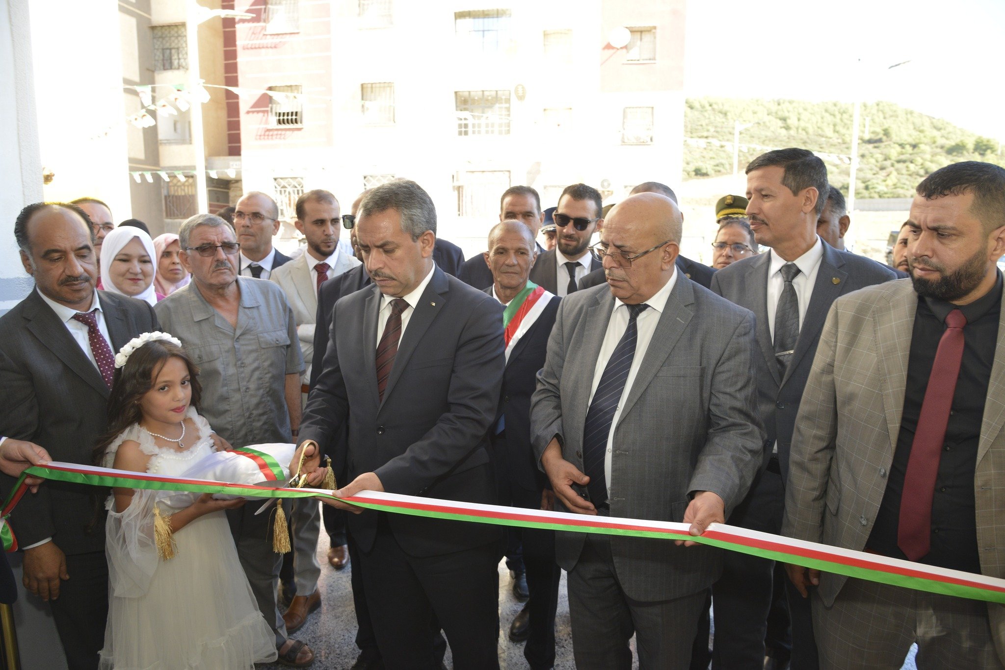 من المدية.. وزير التربية يوضّح بخصوص الكتب والأدوات المدرسية
