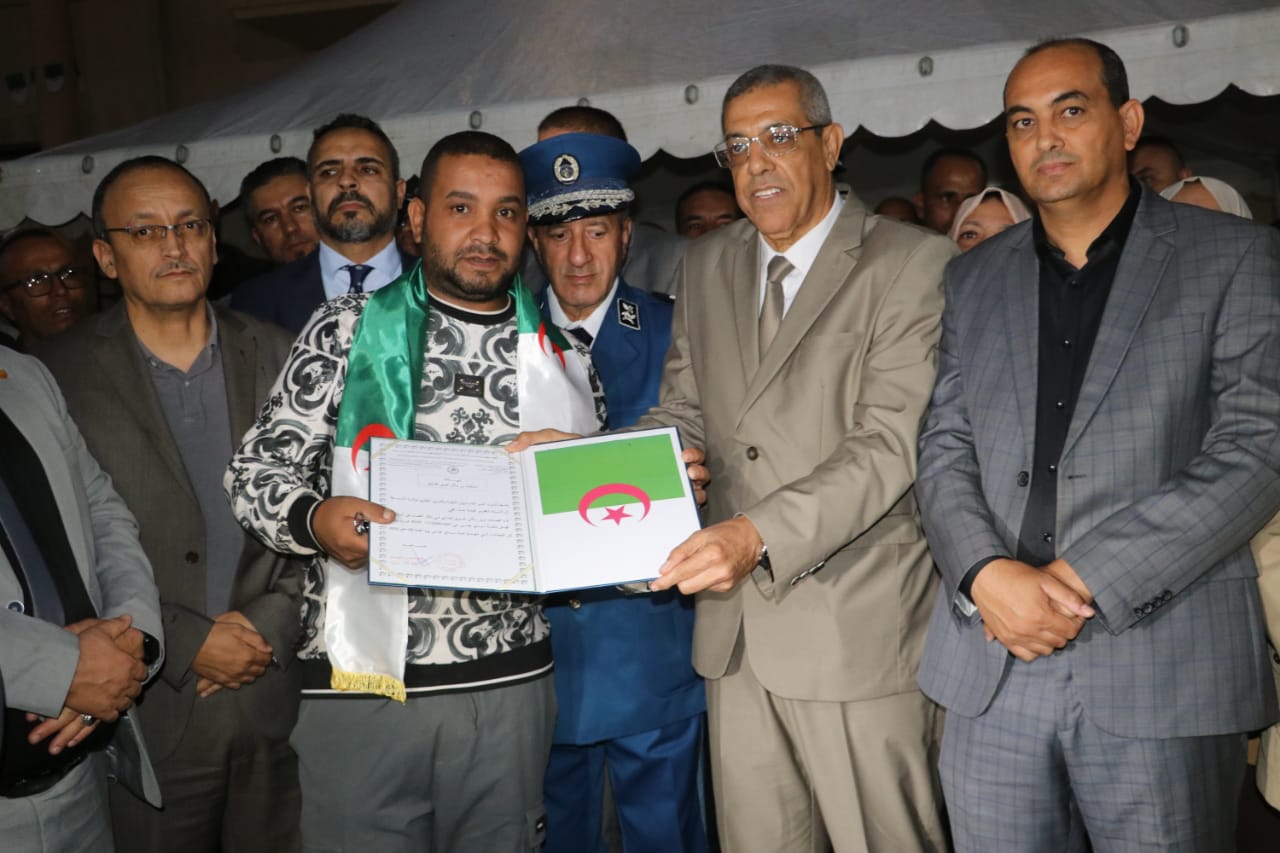 ترحيل العائلات المتضررة من التقلبات الجوية بالمسيلة