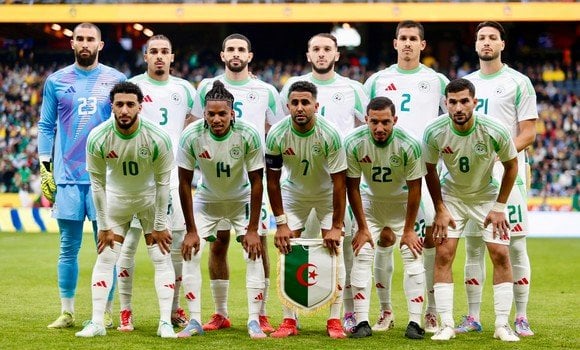 تراجع المنتخب الجزائري بمركزين في تصنيف الفيفا
