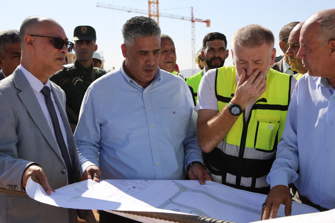 بلعريبي يزور مشروع انجاز المركب الرياضي ببشار.. وهذا ما أمر به