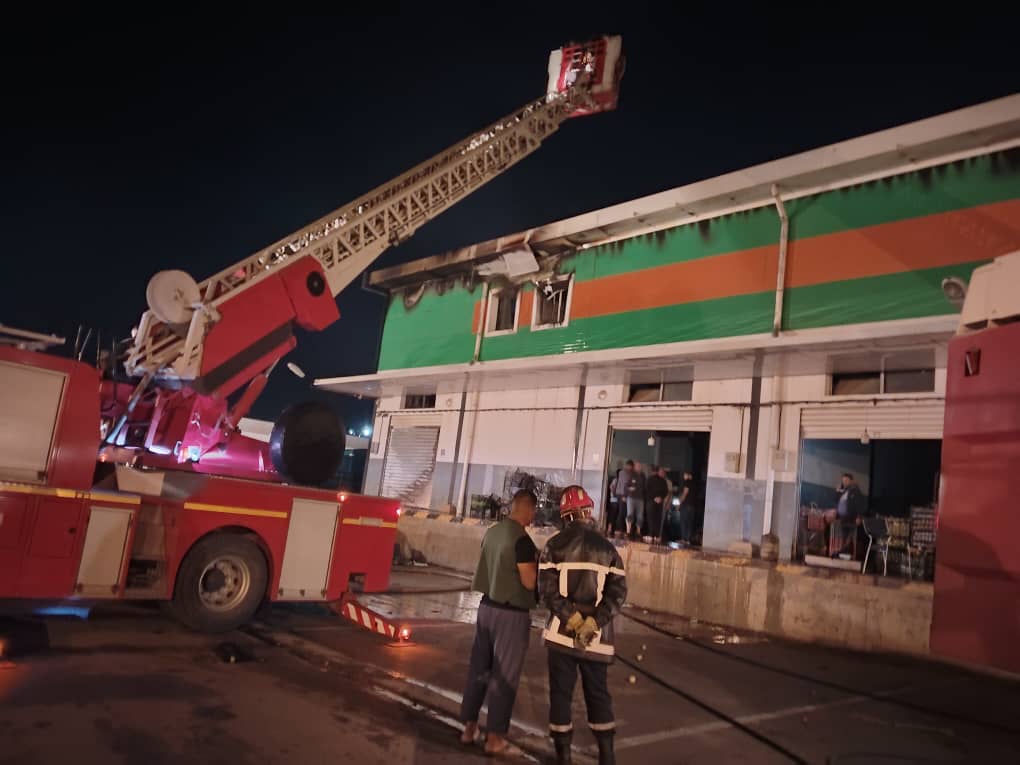 سطيف.. حريق في سوق الجملة للخضر والفواكه MaGros بعين السفيهة