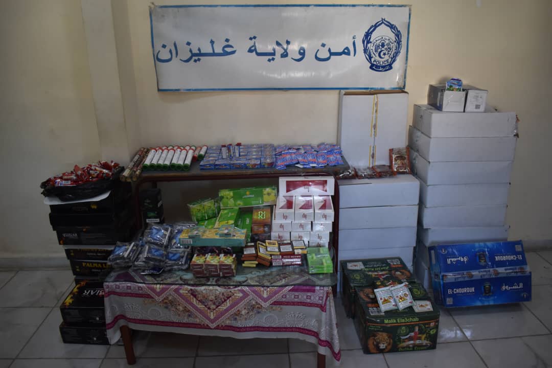 غليزان.. حجز قرابة 10 ألاف وحدة من المفرقعات وأكثر من ألفين وحدة من الشمة المقلدة