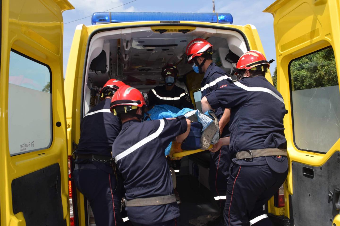 سطيف.. إجلاء امرأة متوفاة في العراء بصالح باي