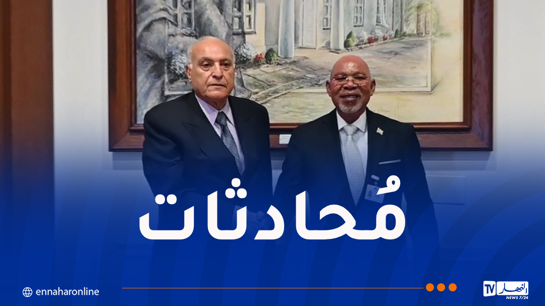 عطاف يتحادث مع نظيره الأوغندي