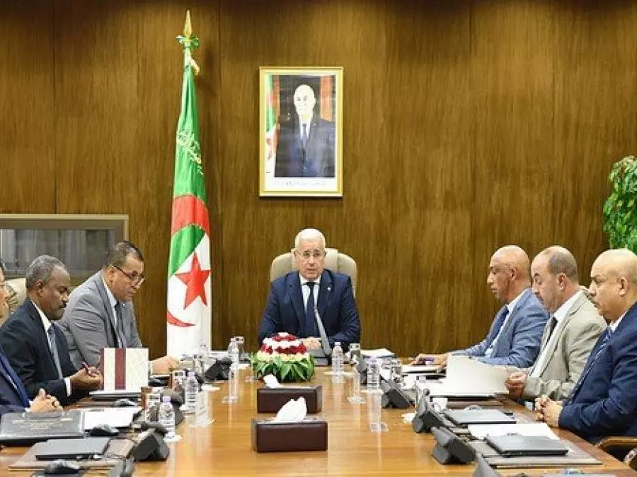 بوغالي يترأس اجتماعا تحضيريا مع رؤساء المجموعات البرلمانية