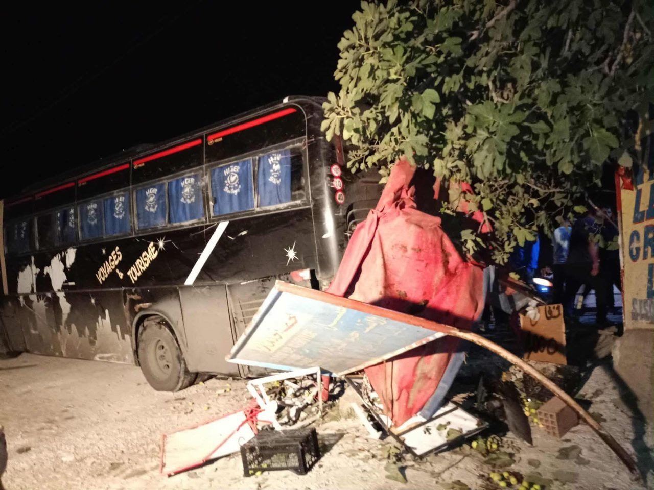 جيجل.. قتيل وجريح في حادث انحراف حافلة بقاوس
