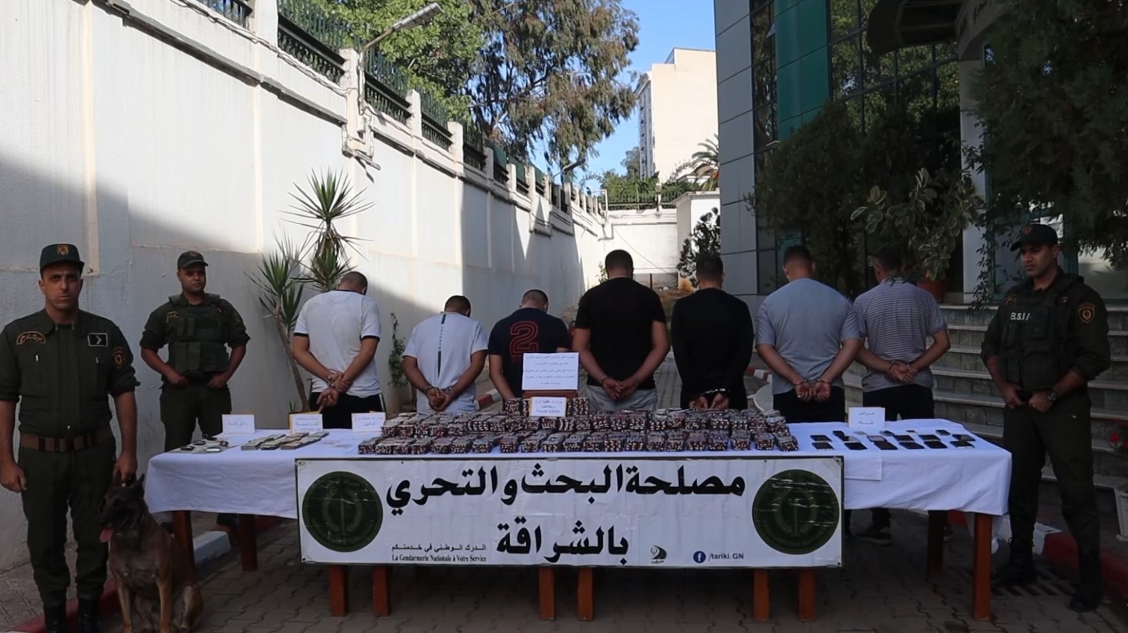 العاصمة .. توقيف 7 أشخاص وحجز أزيد من 52 ألف قرص مهلوس بالشراڨة