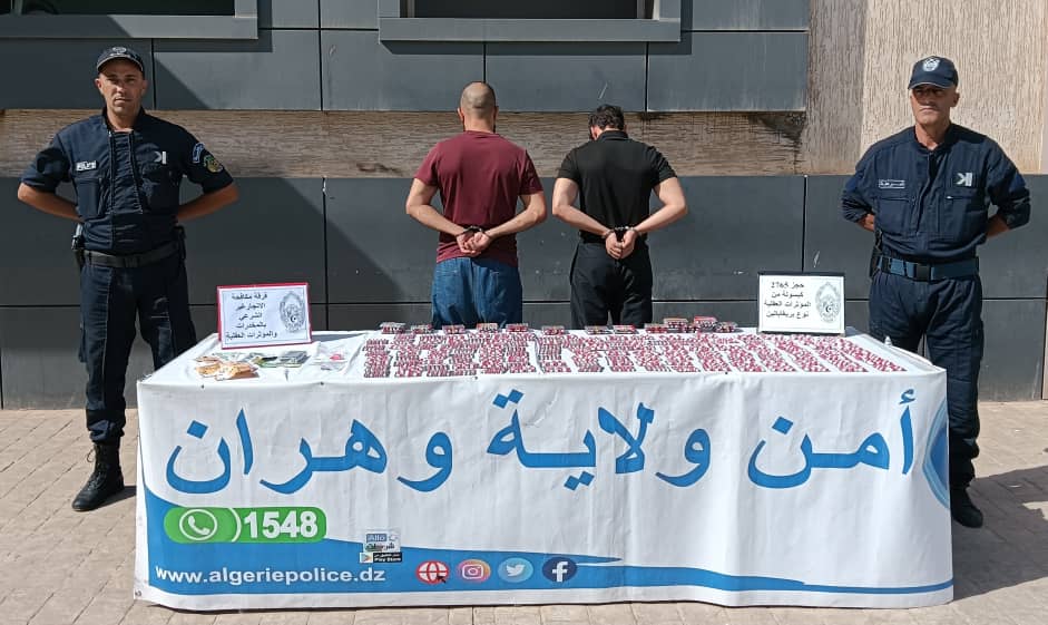 وهران.. توقيف شخصين وحجز 2765 قرص مهلوس