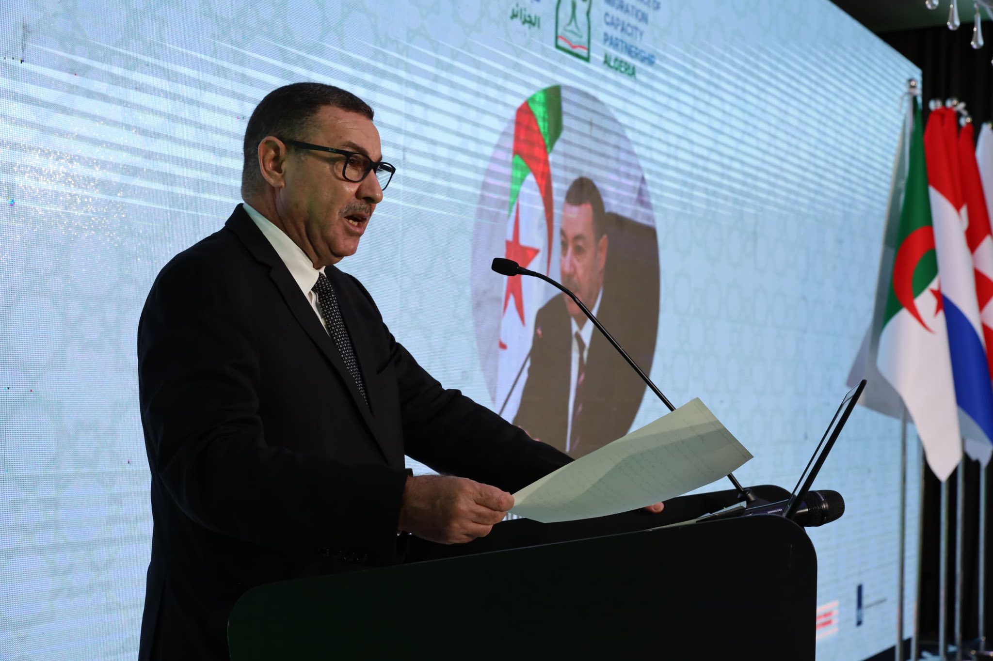 سعيود: الجزائر لم تغفل البعد الإنساني في تعاملها مع ظاهرة الهجرة