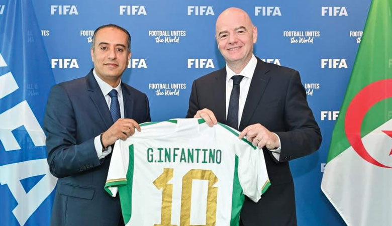 رئيس “الفيفا” جياني انفانتينو يحل بالجزائر في زيارة رسمية