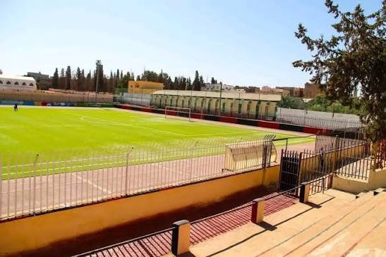 يسرق عتاد ملعب للتكفّل بعلاج والده المريض ويورّط معه صديقه الحارس