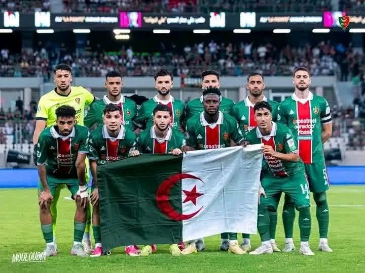 مولودية الجزائر يقلب الطاولة على رينجرز النيجيري ويبلغ دور المجموعات