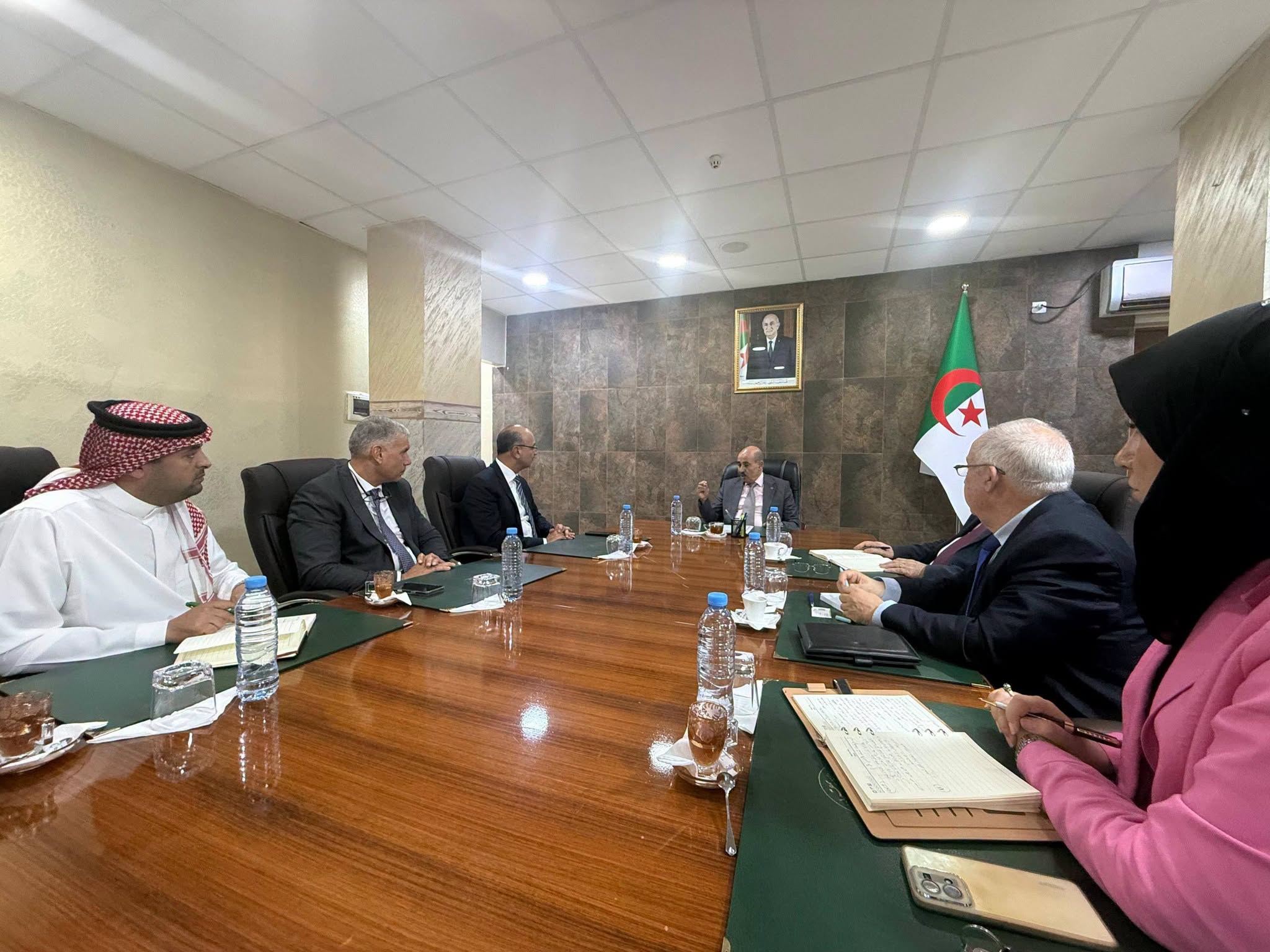 كورتل يبحث مع مجموعة “صافولا” السعودية فرص الاستثمار في الصناعات الغذائية بالجزائر
