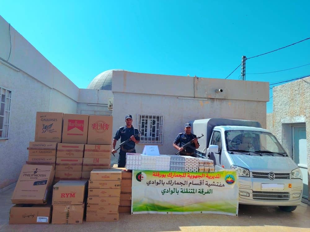 الوادي: حجز 19 ألف علبة سجائر محلية موجهة للتهريب