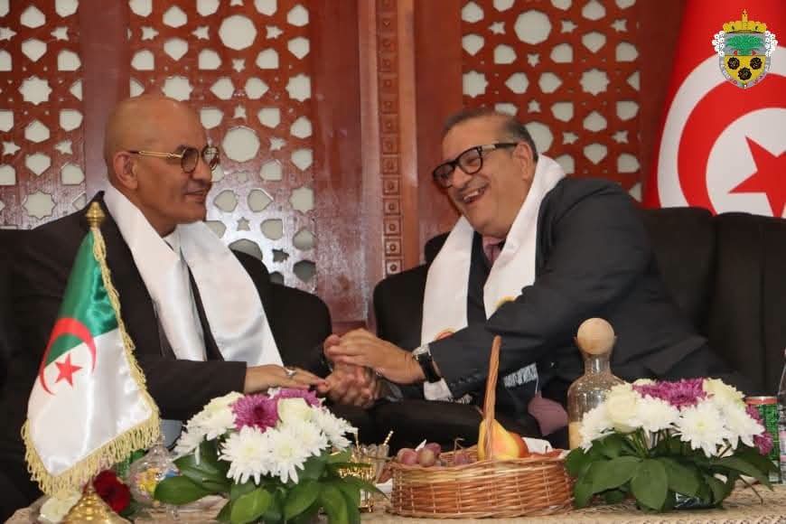 وفد تونسي رفيع المستوى بالوادي